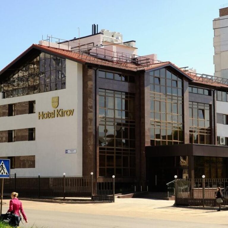 HOTEL KIROV